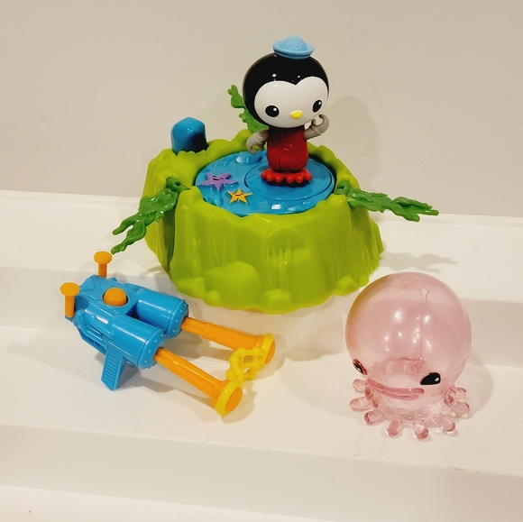 Toys Octonauts Peso And The Giant Comb Jelly Poshmark